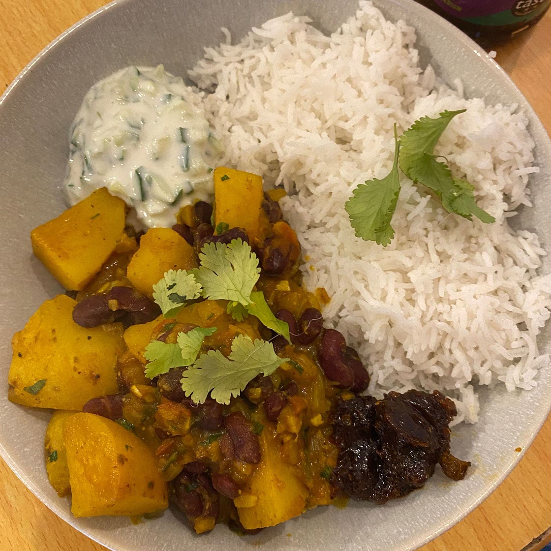 VERONICAS POTATO AND BEAN CURRY