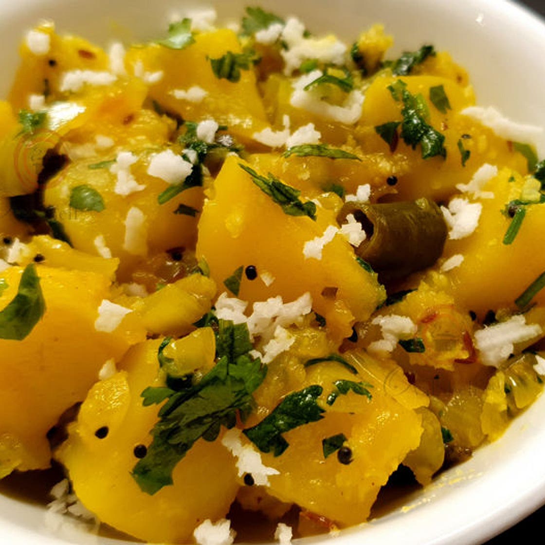 Instant Pot Dry Potato Curry | Aloo Sabzi | Batata Bhaji | OvalShelf