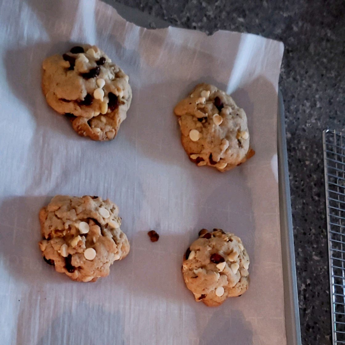White Chocolate and Cranberry Cookies