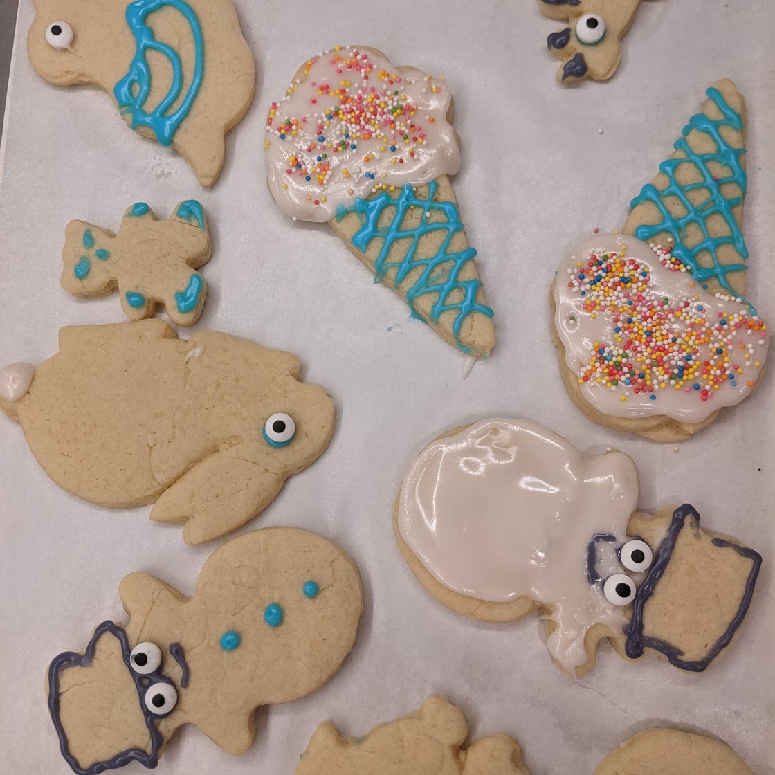 Glossy Sugar Cookie Icing (that hardens)