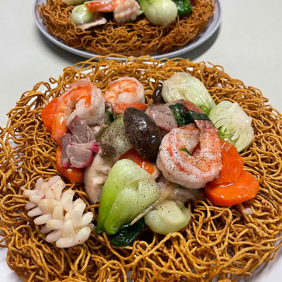 Mì Xào Dòn  - Crispy Egg Noodles with Stir Fry