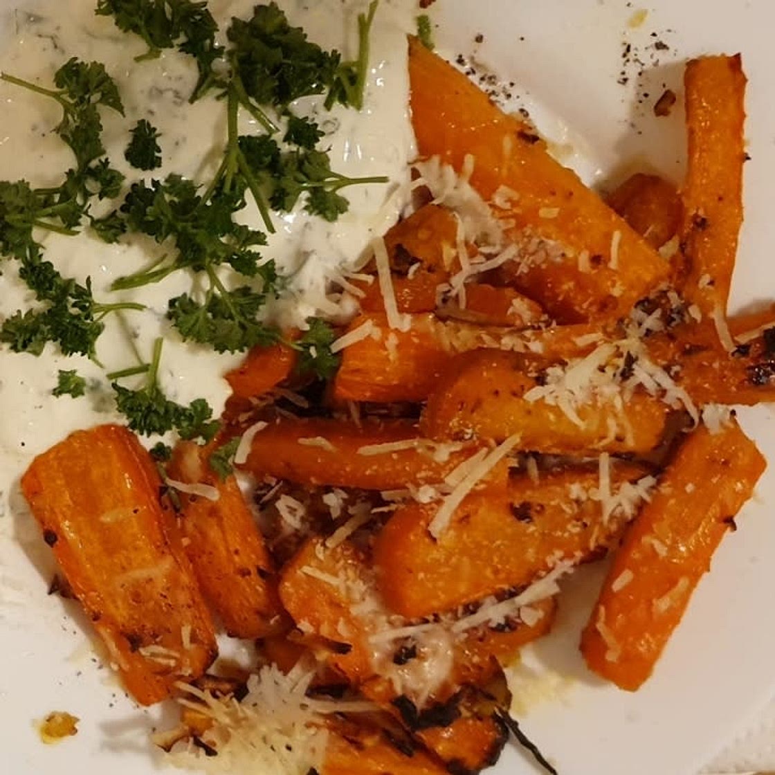 Garlic-Roasted Carrots