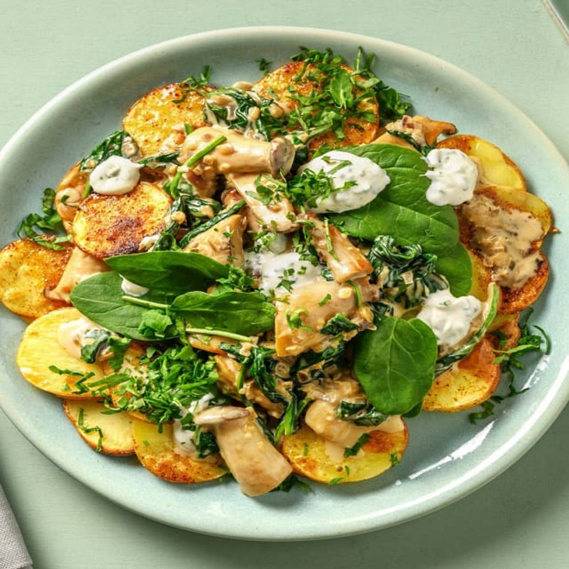 Röstkartoffeln mit Kräuterseitlingsrahm dazu Spinat-Topping und Mayodip