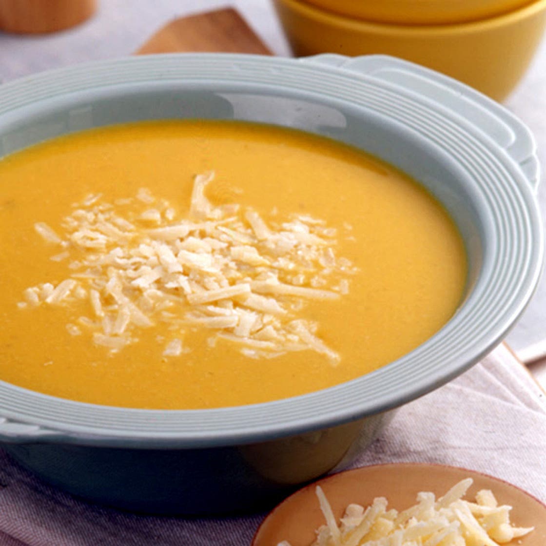 Tuscan pumpkin-white bean soup