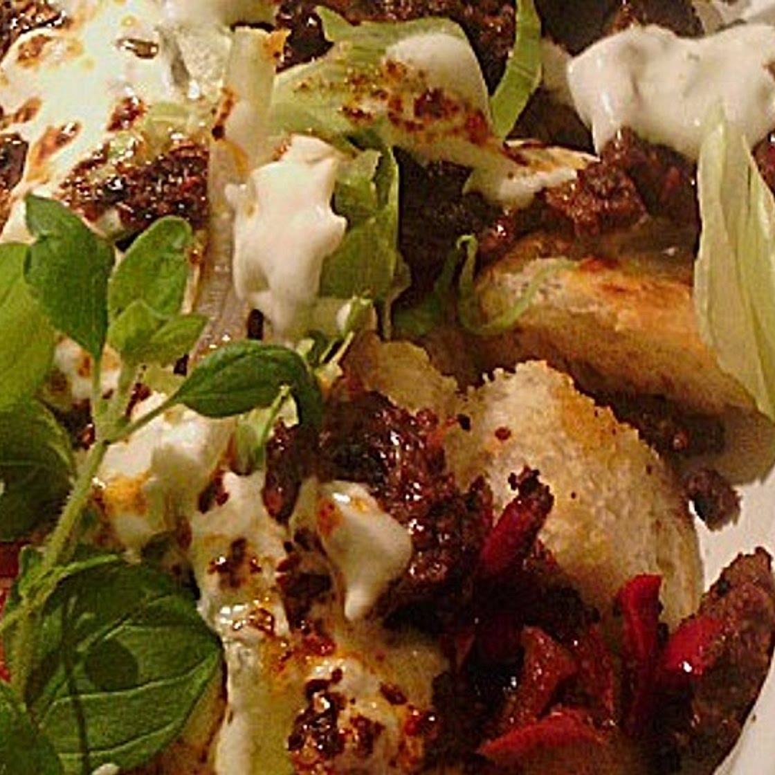 Iskender - türkische Döner Zubereitung
