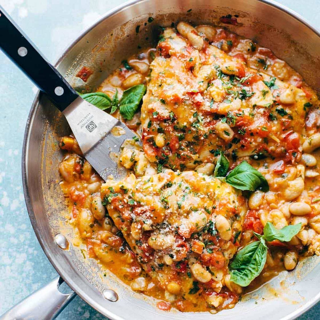 Garlic Basil Barramundi Skillet with Tomato Sauce