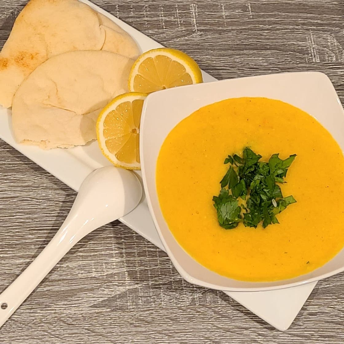 Red / Yellow Lentil Soup 🇱🇧