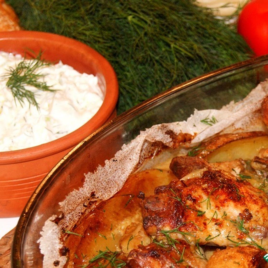 Тзадзики к любому блюду из мяса, птицы, со свежим хлебушком, картофелем и питой
