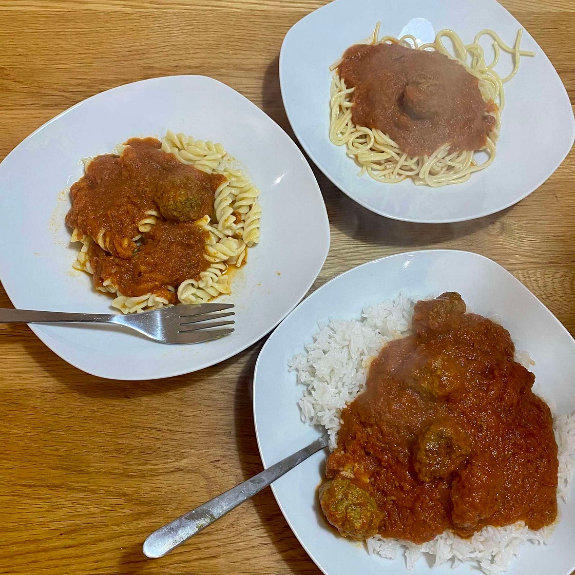 Meatballs with rice, spegettie and pasta 