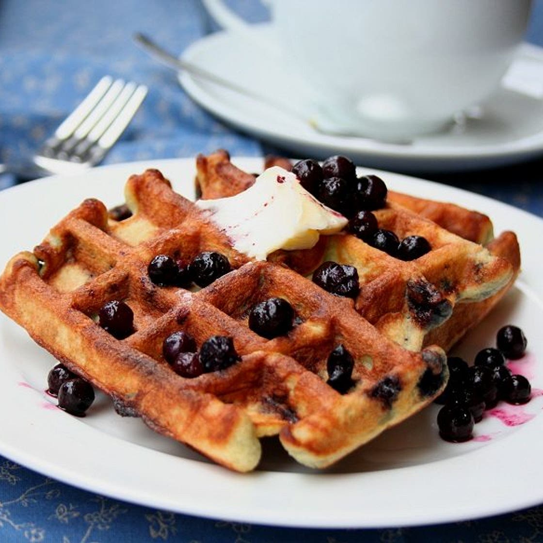 Blueberry Coconut Waffles – Low Carb and Gluten-Free