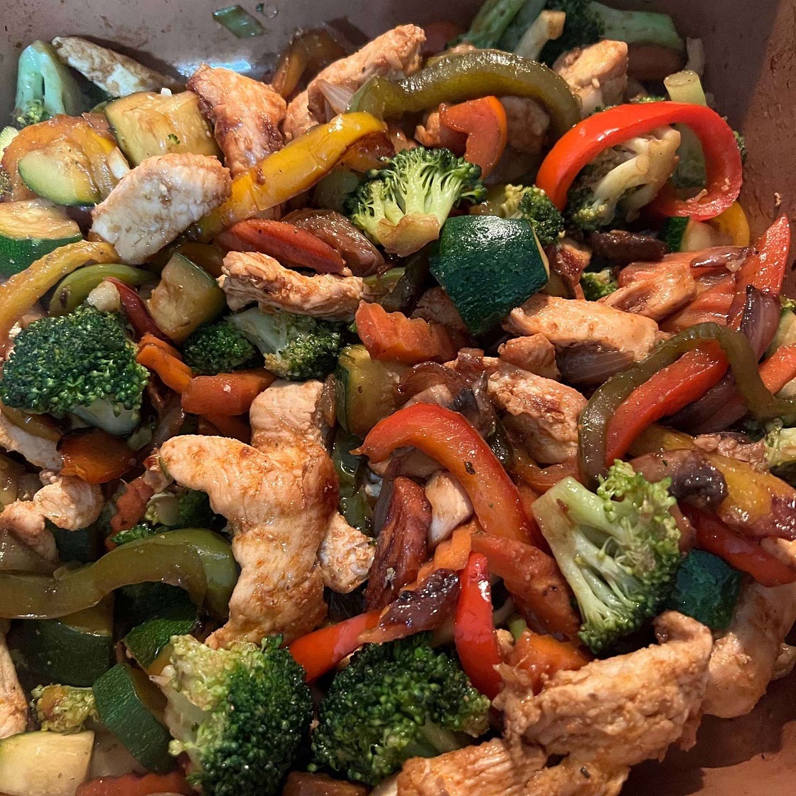 Delicious guilt-free chicken & vegetable bowl