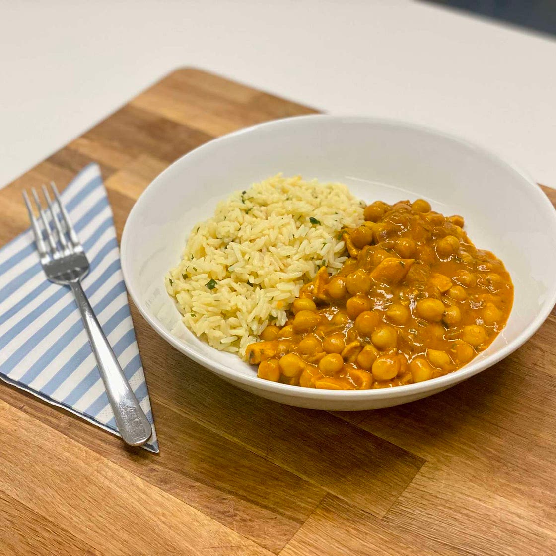 Creamy Chickpea Chicken Curry