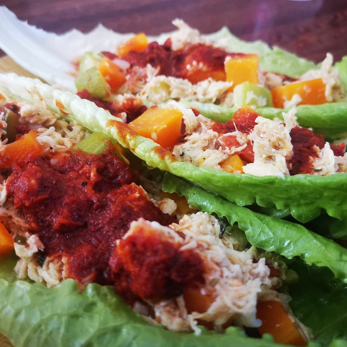 Taquitos de Lechuga con Picadillo