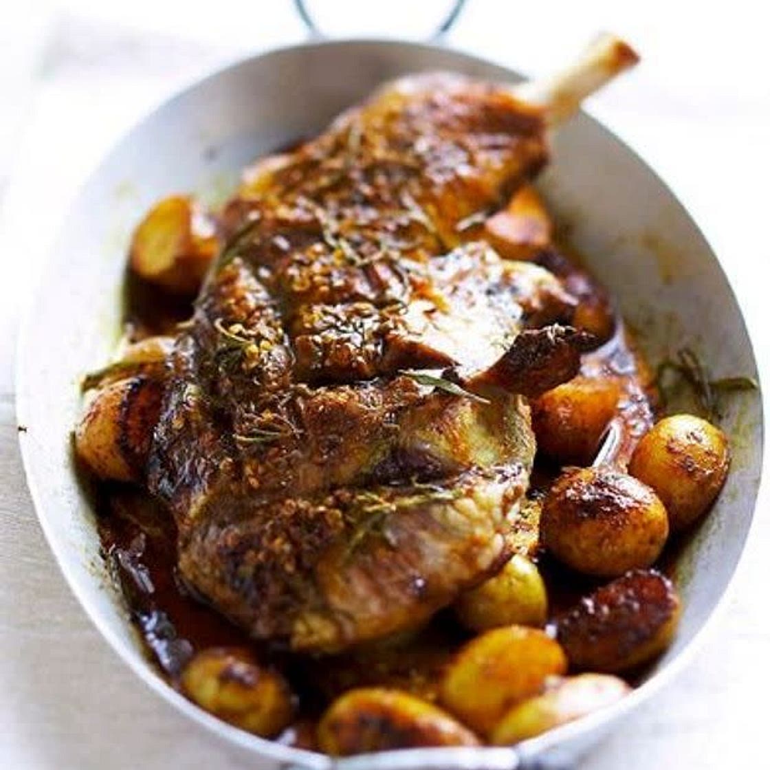 Épaule d’agneau confit aux épices