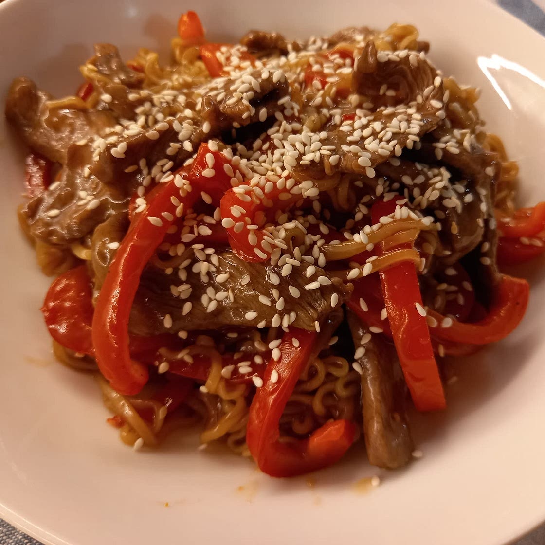 Peppered 'Beef' Stir Fried Noodles