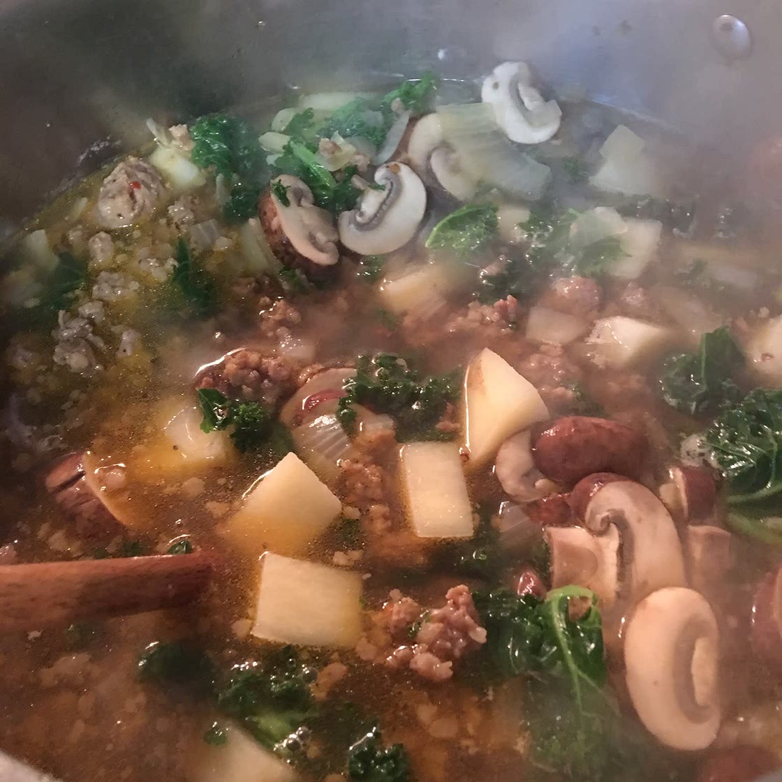 Zuppa Toscana (sausage and potato soup)