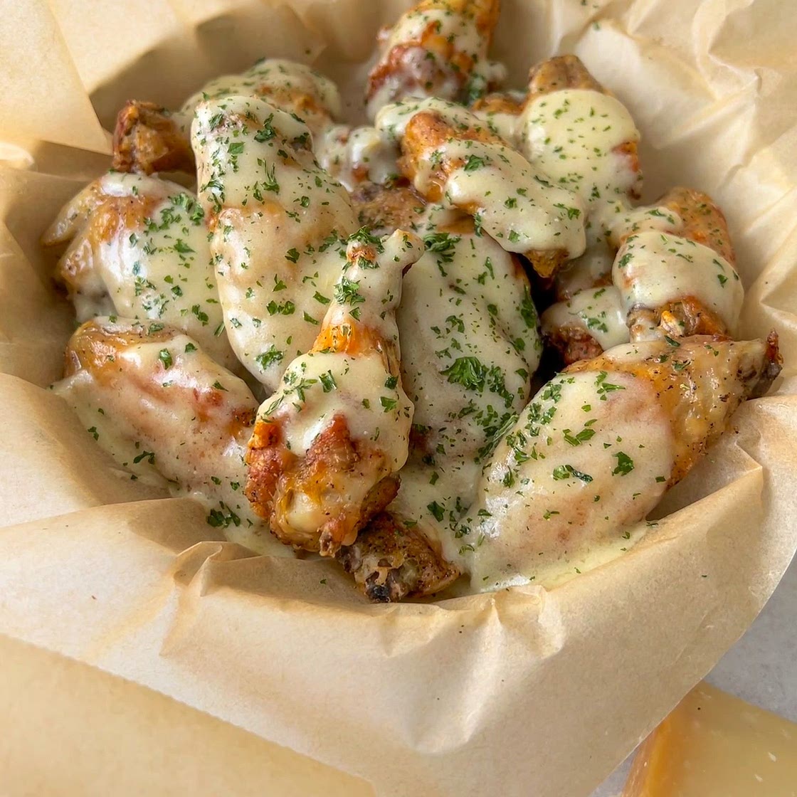 Easy Creamy Garlic Parmesan Chicken Wings