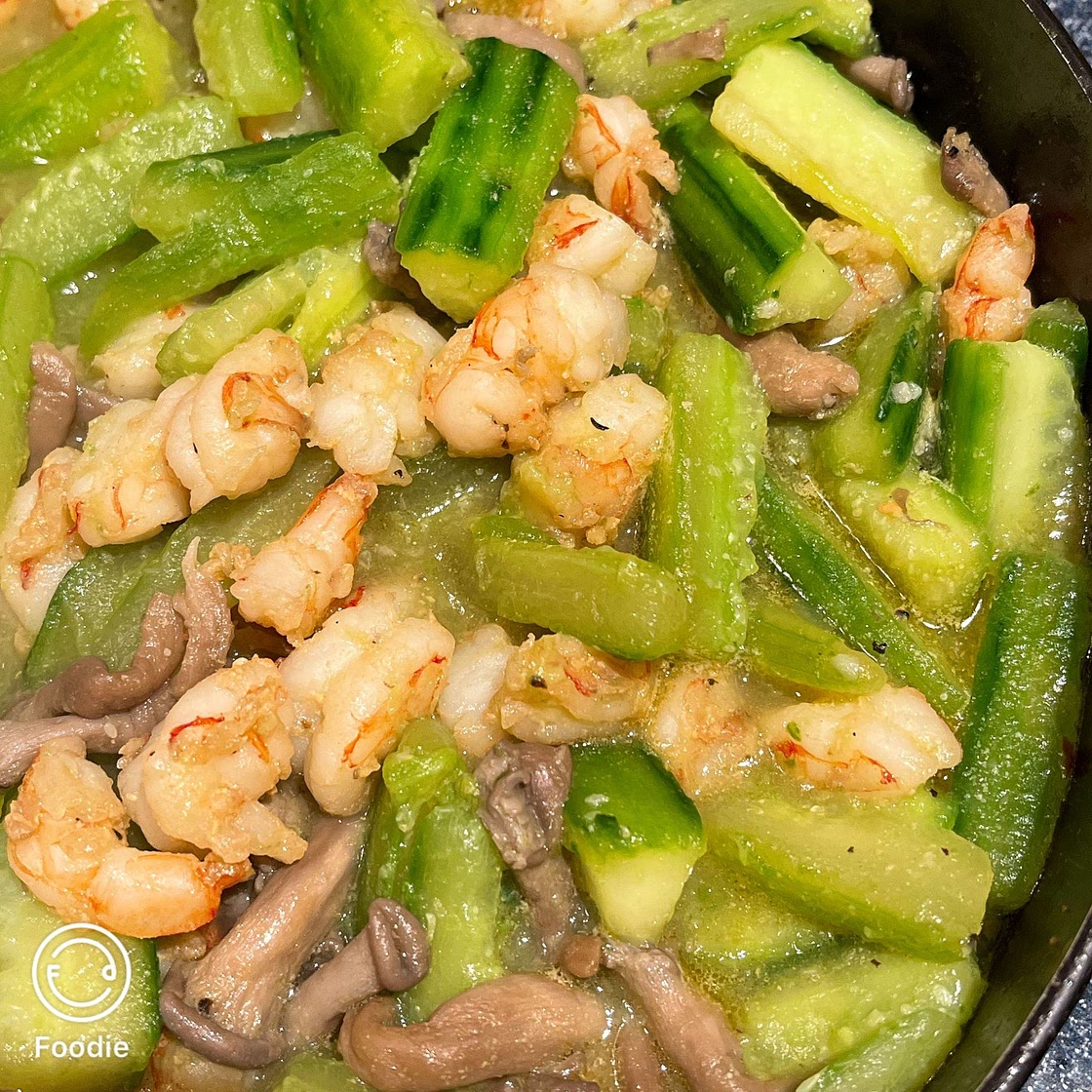 Cucumber Shrimp and Mushroom Stir Fry