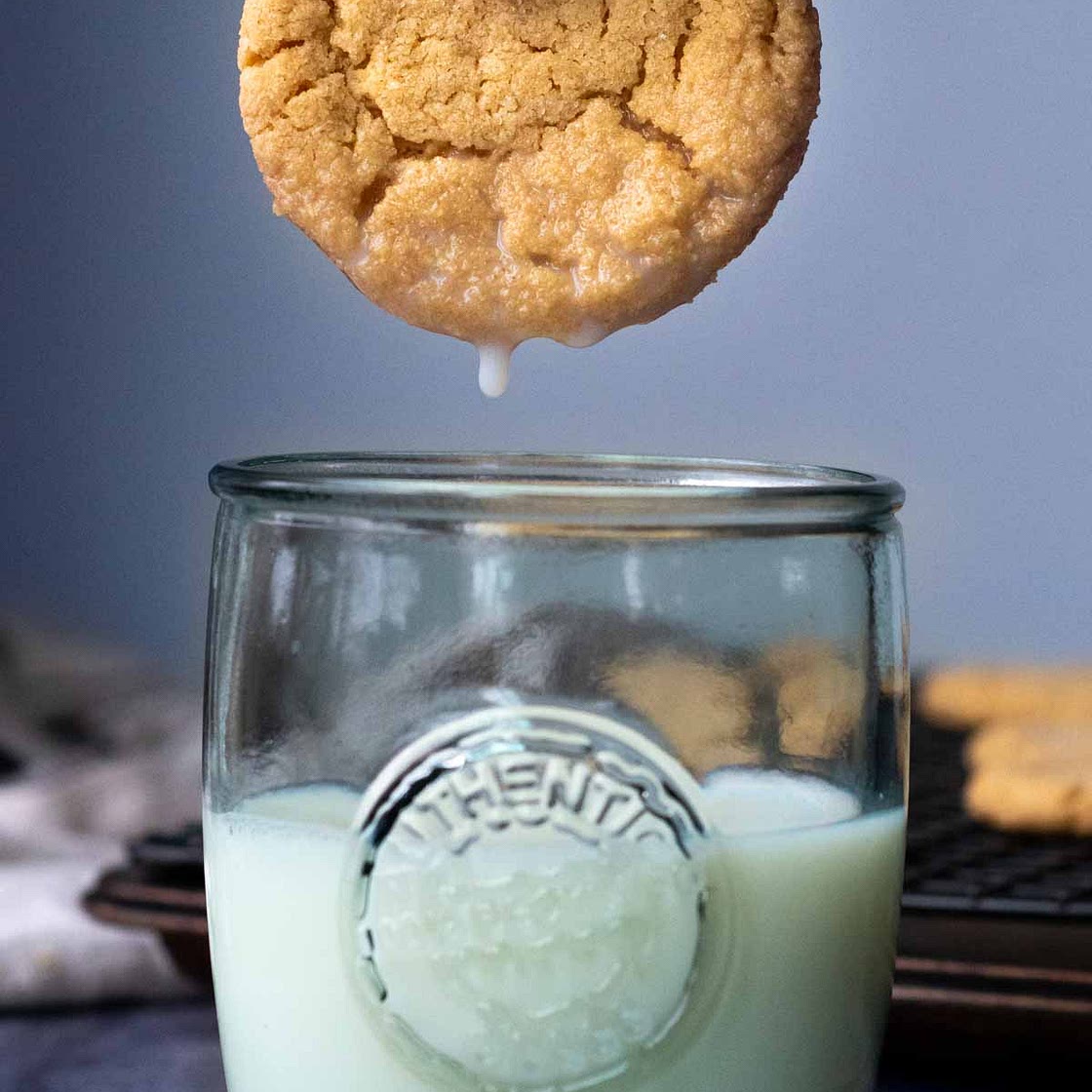 Almond Flour Peanut Butter Cookies