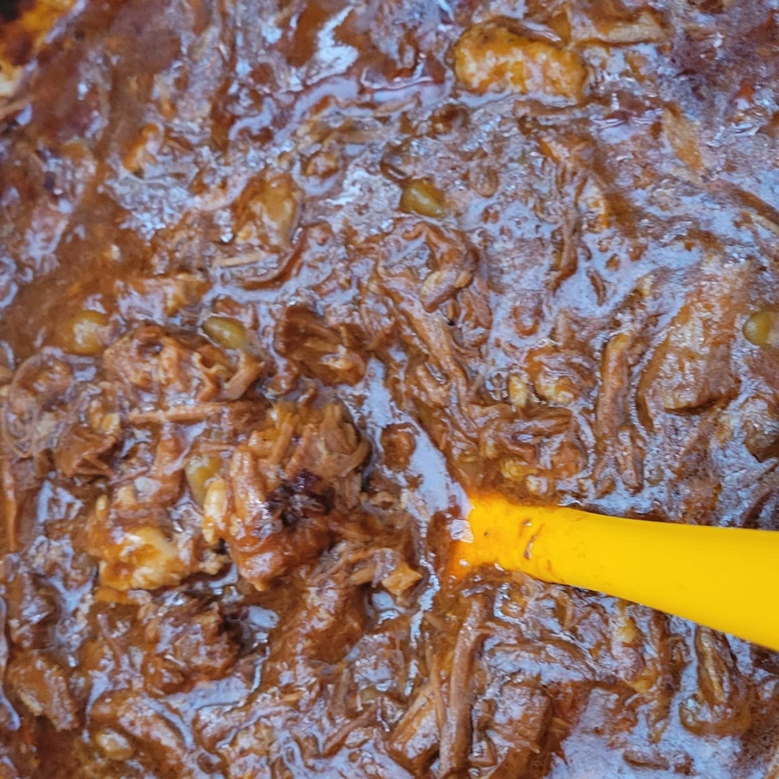 SLOW COOKER BARBECUE PULLED PORK