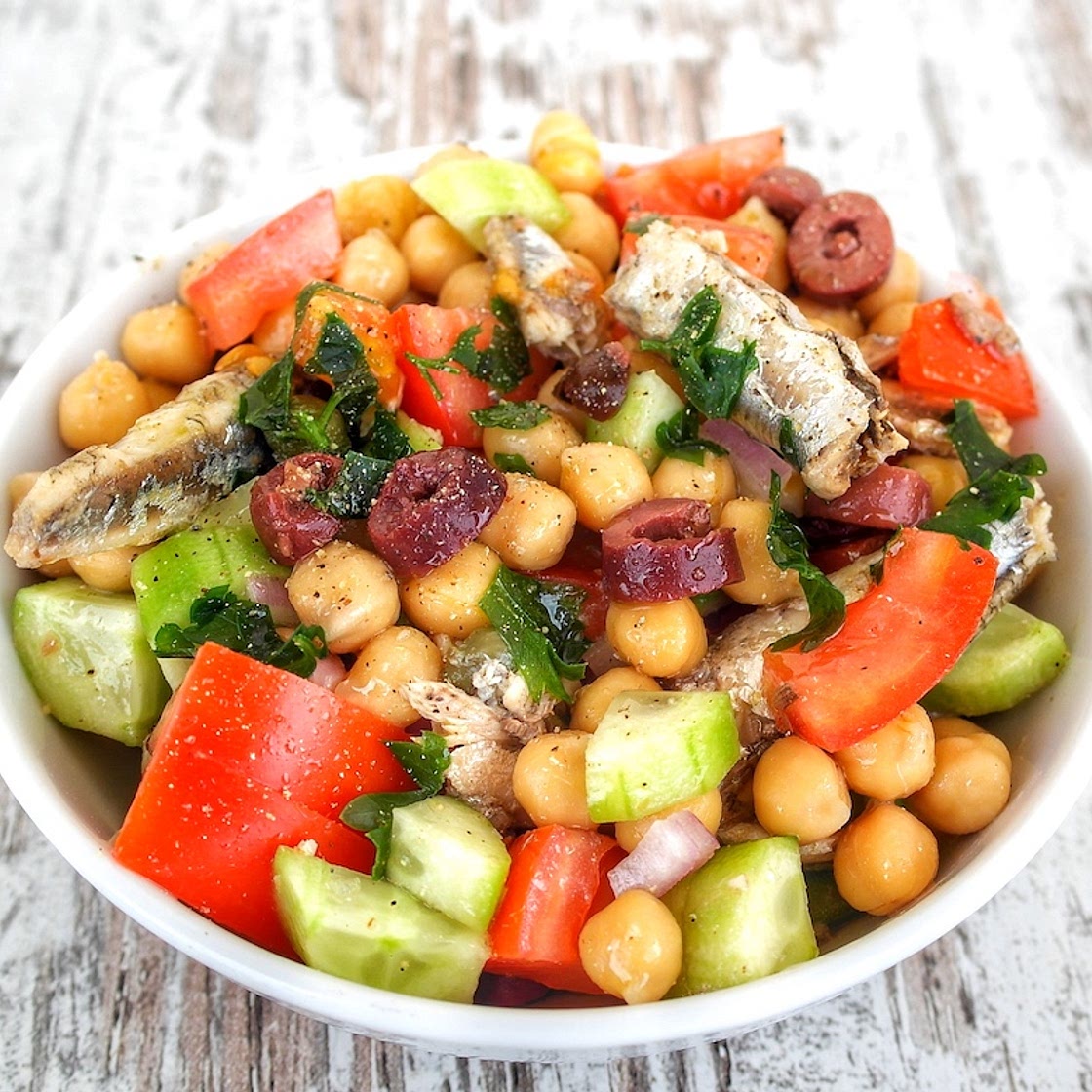 5 Minute Mediterranean Salad with Sardines and Chickpeas