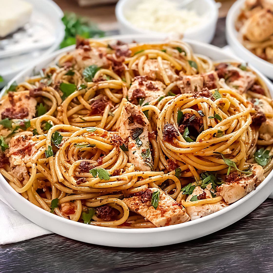 Sun-Dried Tomato Chicken Pasta