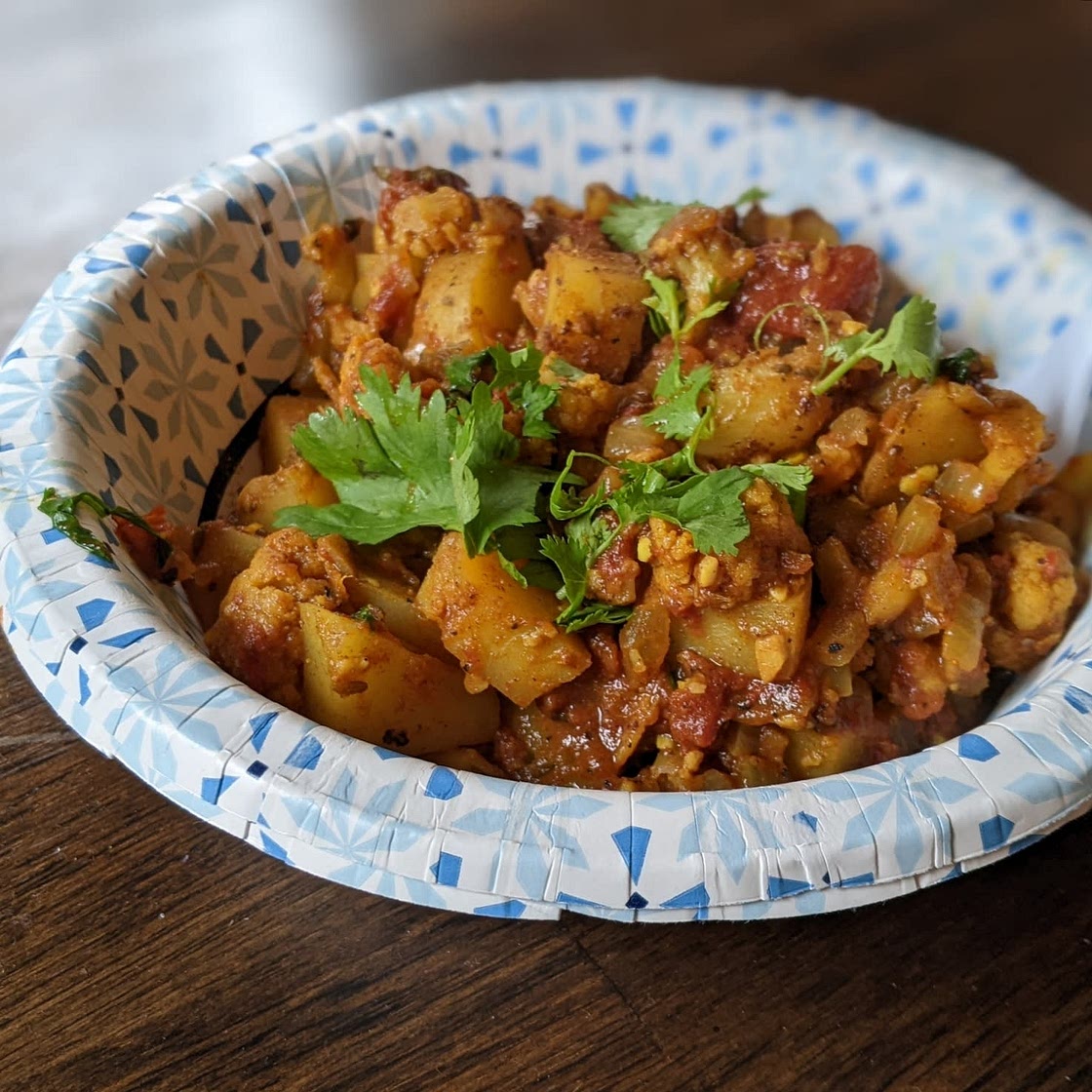 Instant Pot Aloo Gobi / Potato & Cauliflower Stir Fry