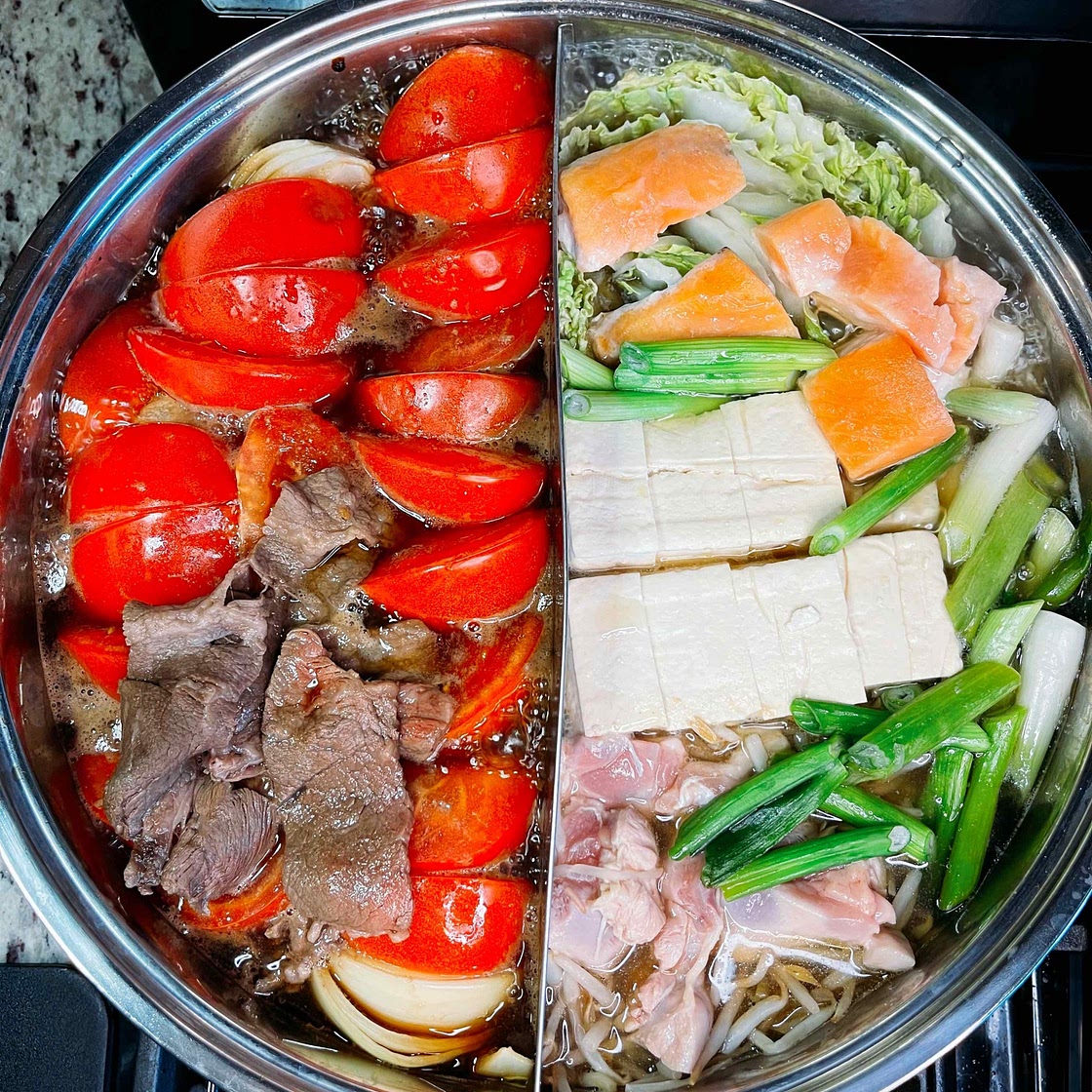 Two Flavor Hotpot - Sukiyaki and Fish Broth