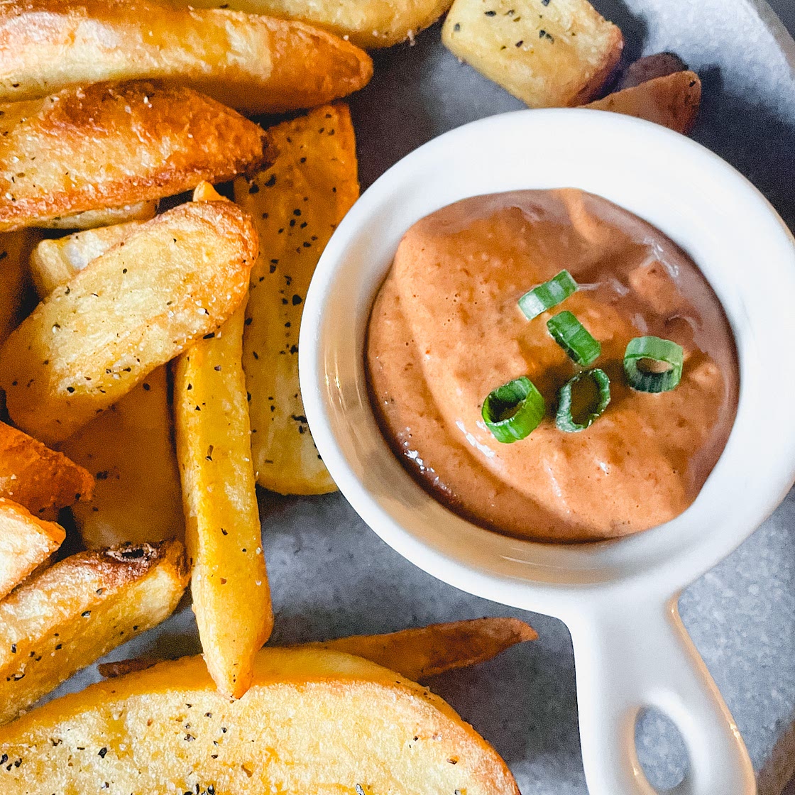 Homemade Chipotle Aioli (Chipotle Mayo)