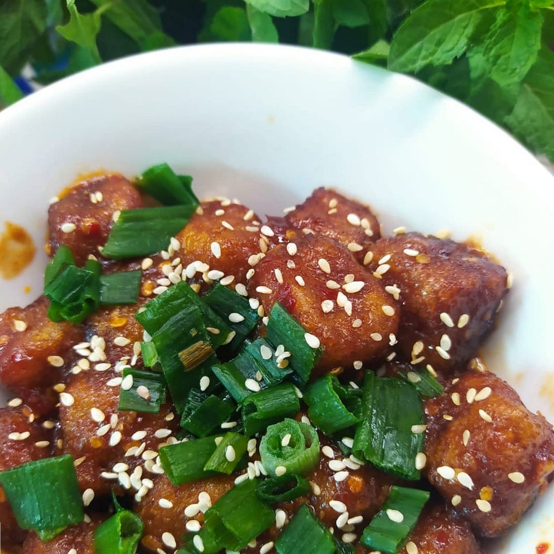 Vegan Korean Fried Chicken (Vegan Dakgangjeong 닭강정)