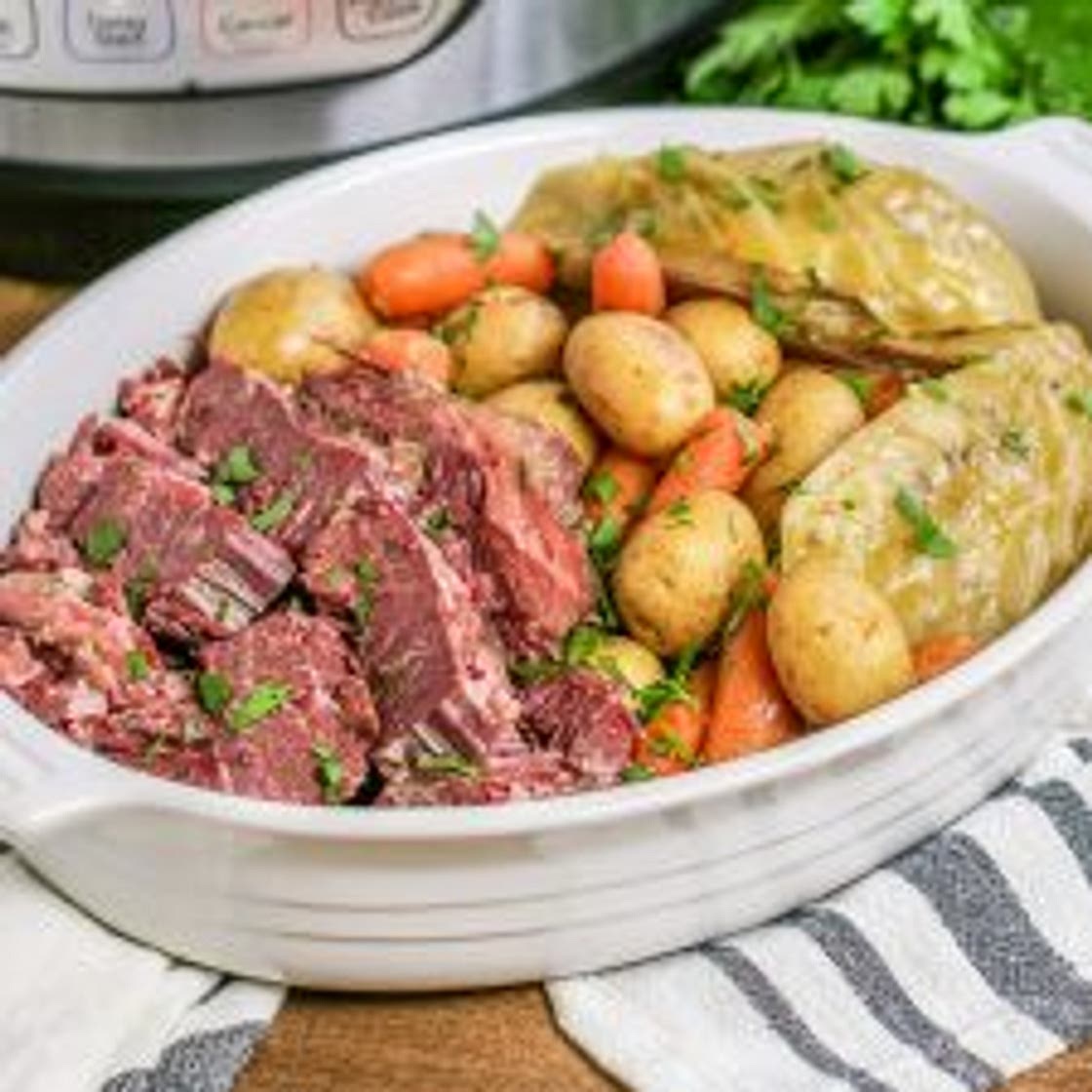Instant Pot Corned Beef and Cabbage