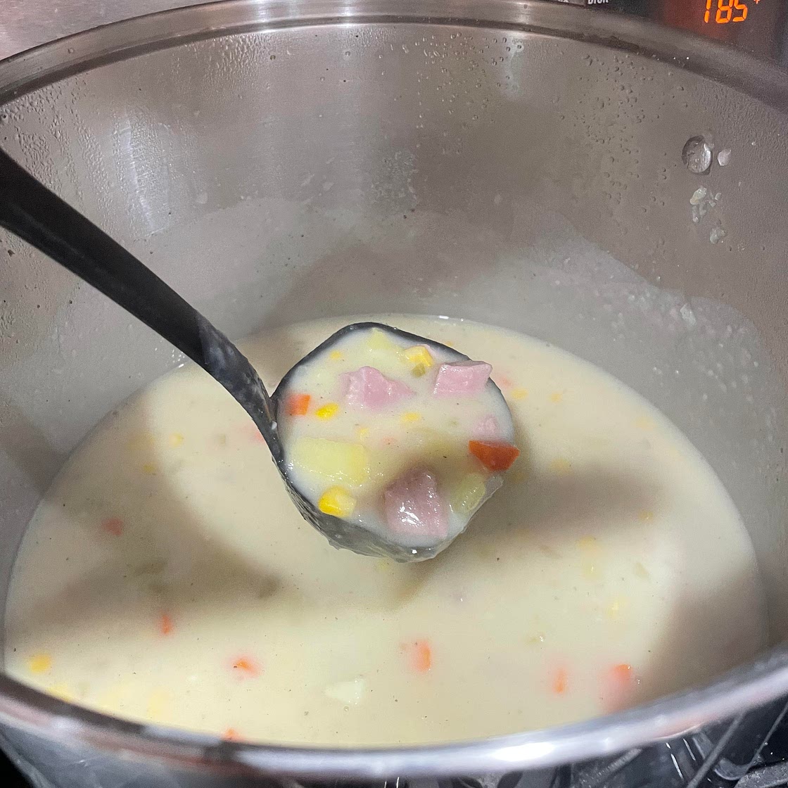 Delicious Ham and Potato Soup