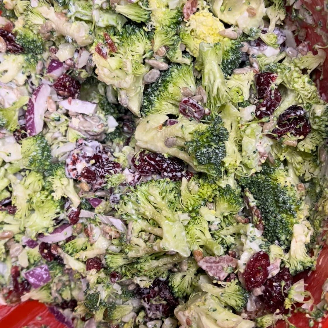 Creamy Broccoli & Bacon Salad 