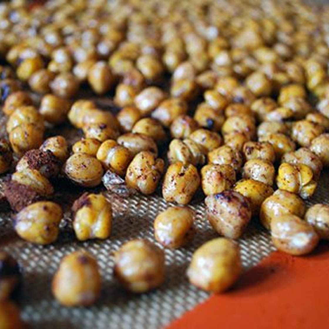 Crunchy Roasted Chickpeas