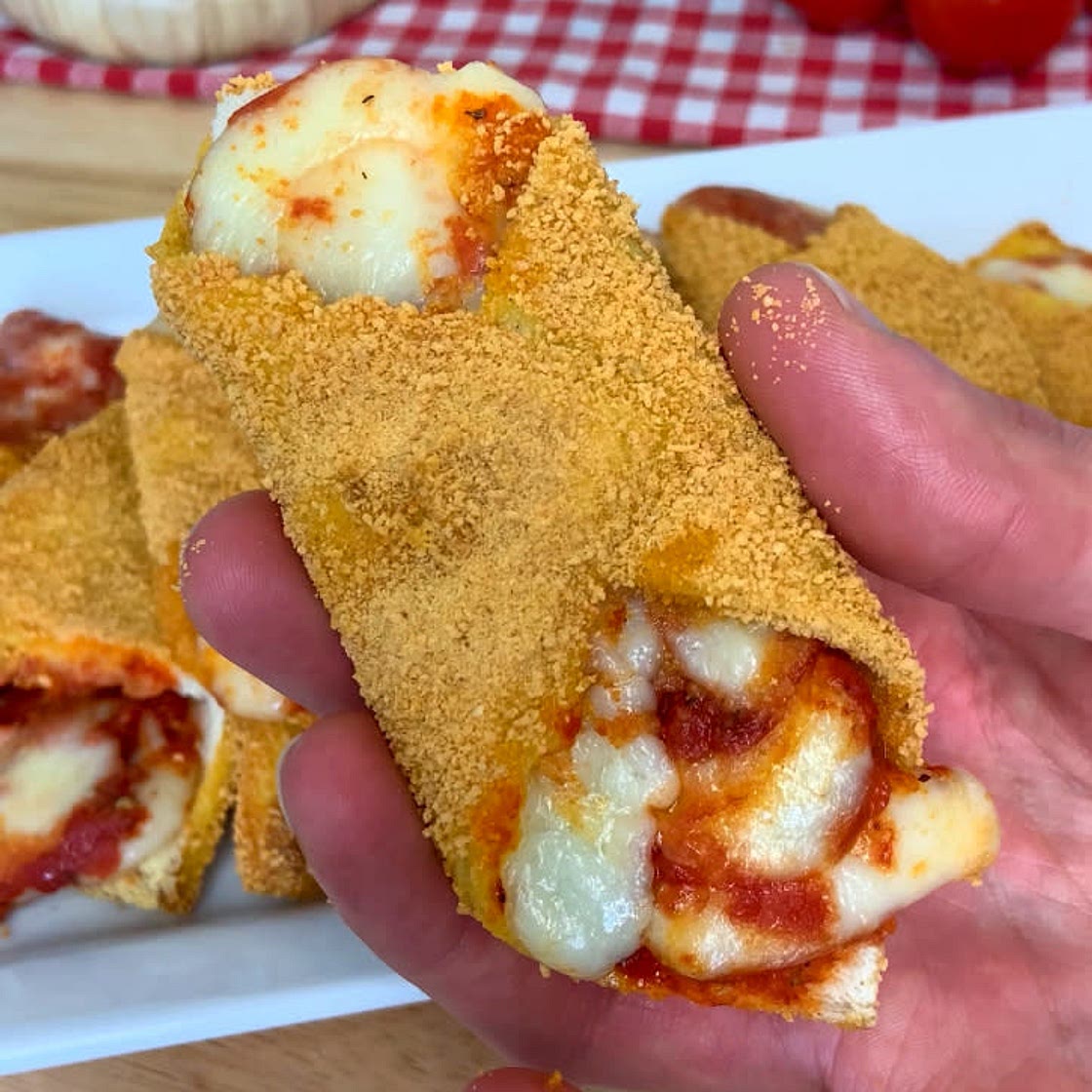 PIZZA CANNOLI