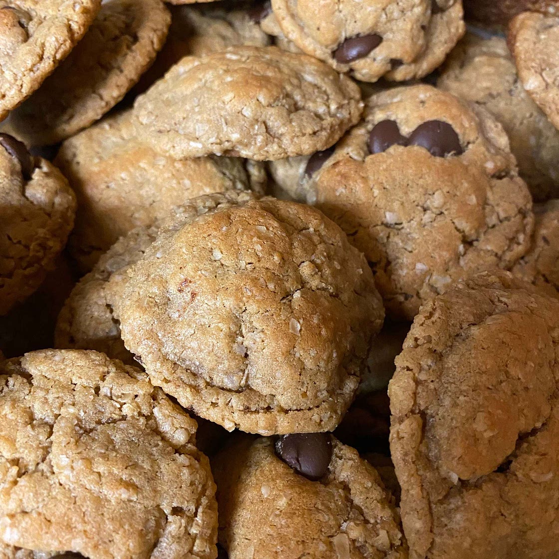 Oatmeal Peanut Butter Chocolate Chip Cookies