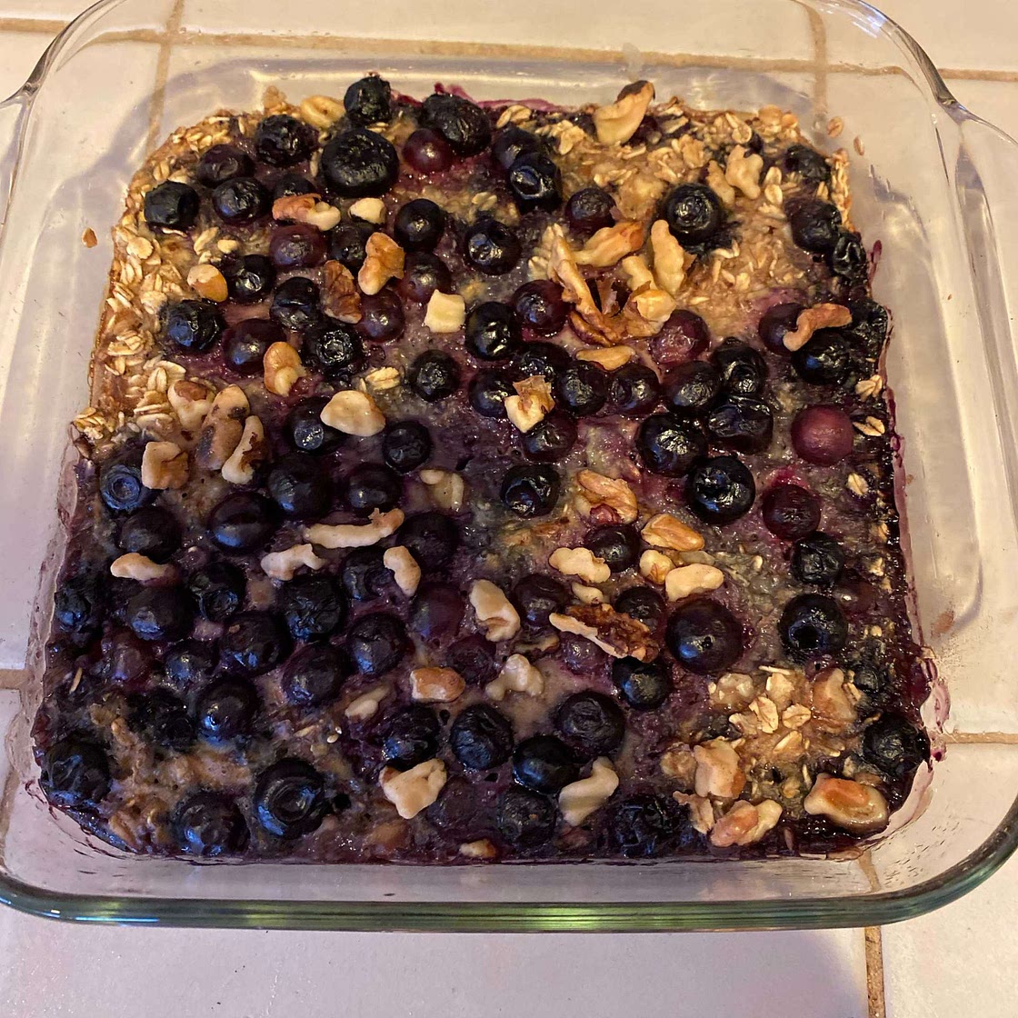 Baked Oatmeal with Blueberries and Bananas