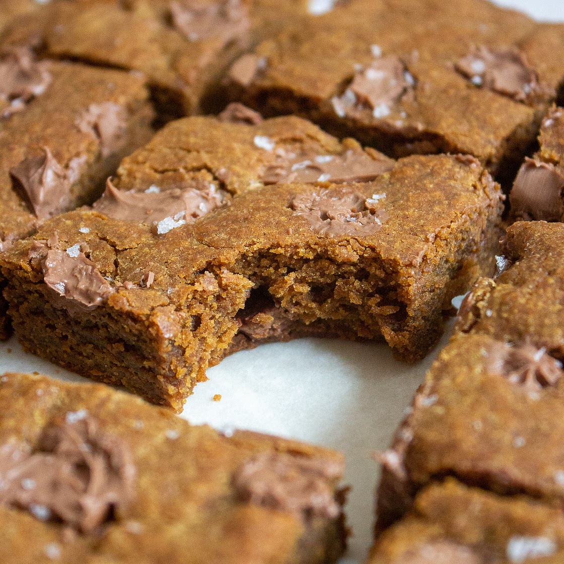Gooey Cookie Butter Chocolate Chunk Bars