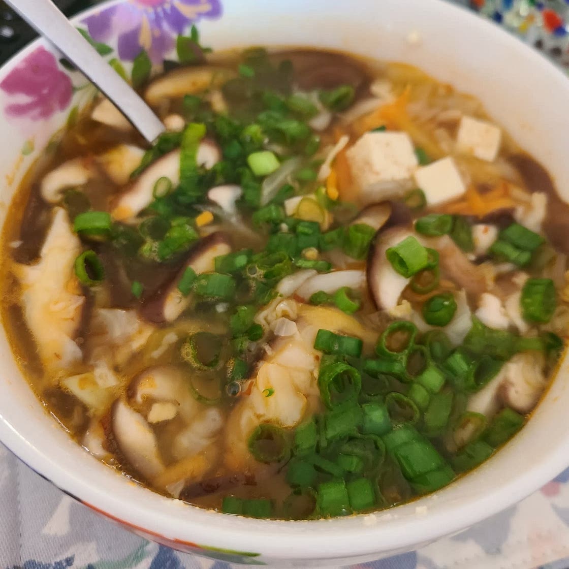 Easy Hot and Sour Soup with Vegetables and Tofu