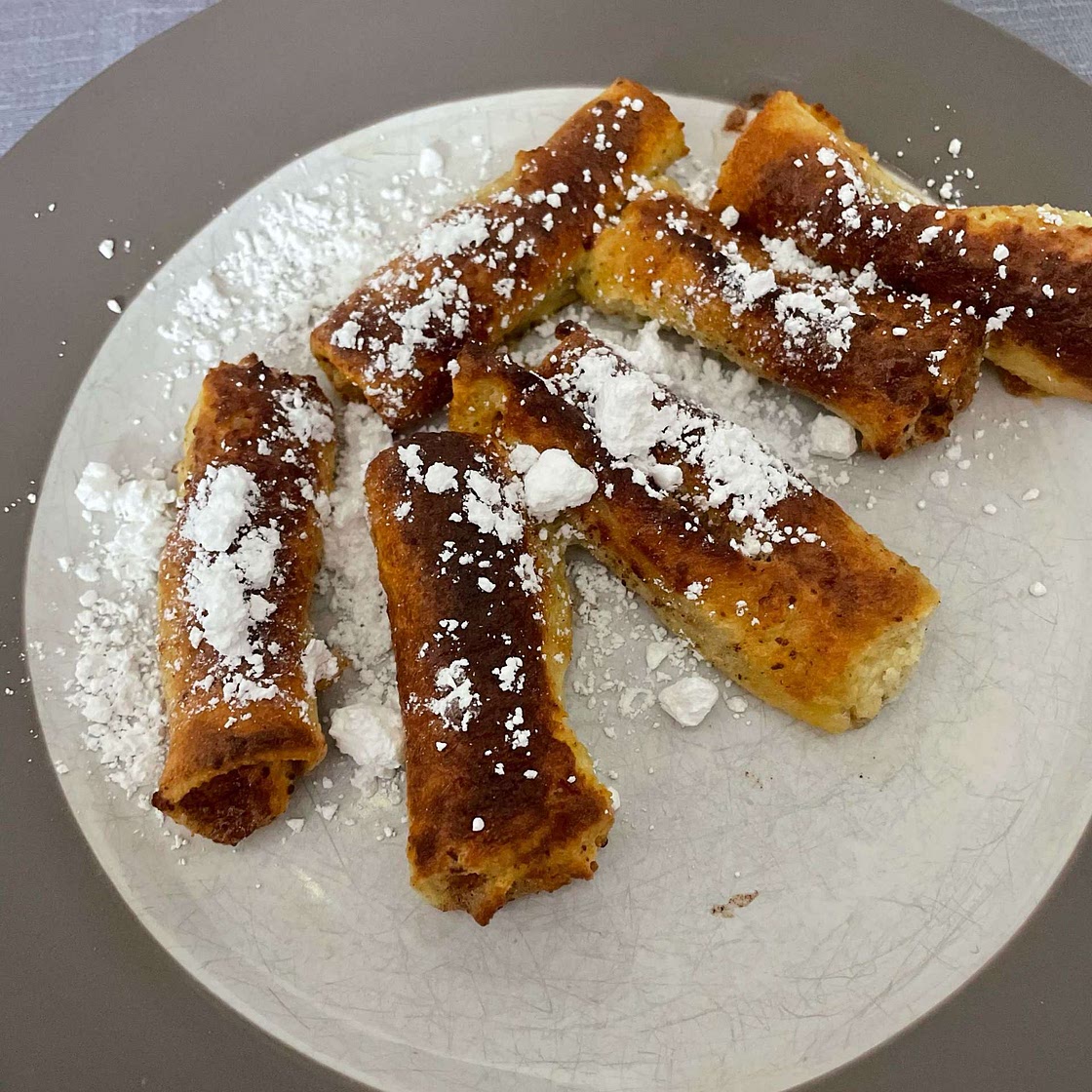 Cinnamon Roll French Toast Roll-Ups (Air Fryer Recipe)