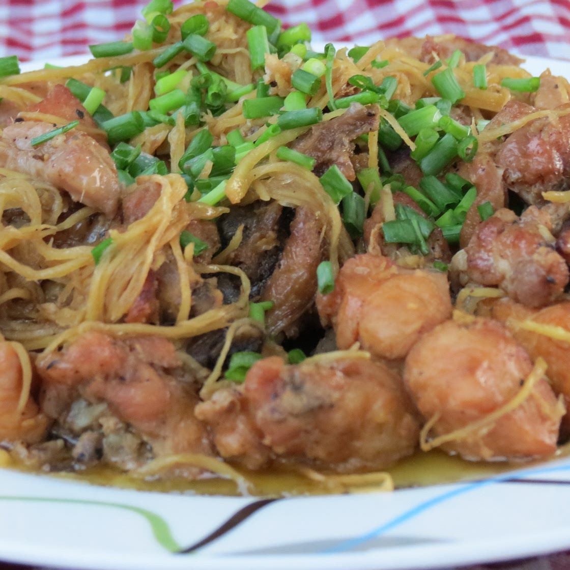 STIR FRIED CHICKEN WITH GINGER