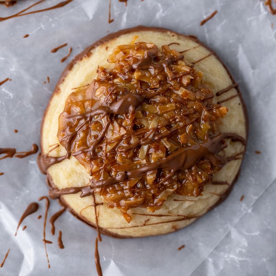 Crumbl 🙀 Chilled  Caramel Coconut Fudge Cookies