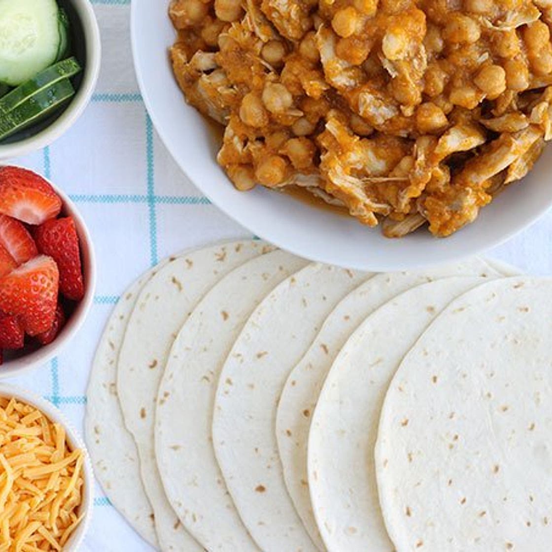 Slow Cooker Chicken and Bean Tacos
