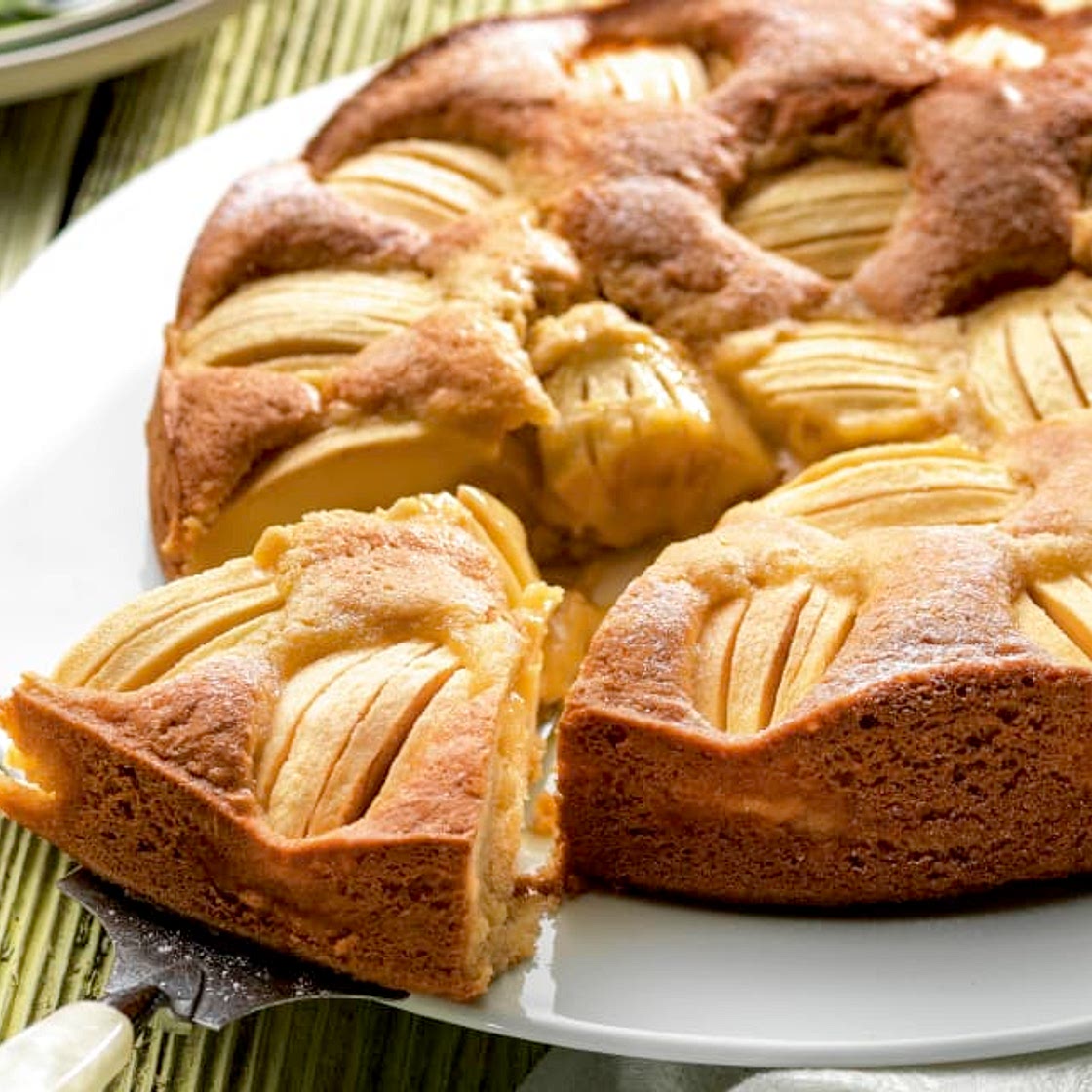 Apple cake