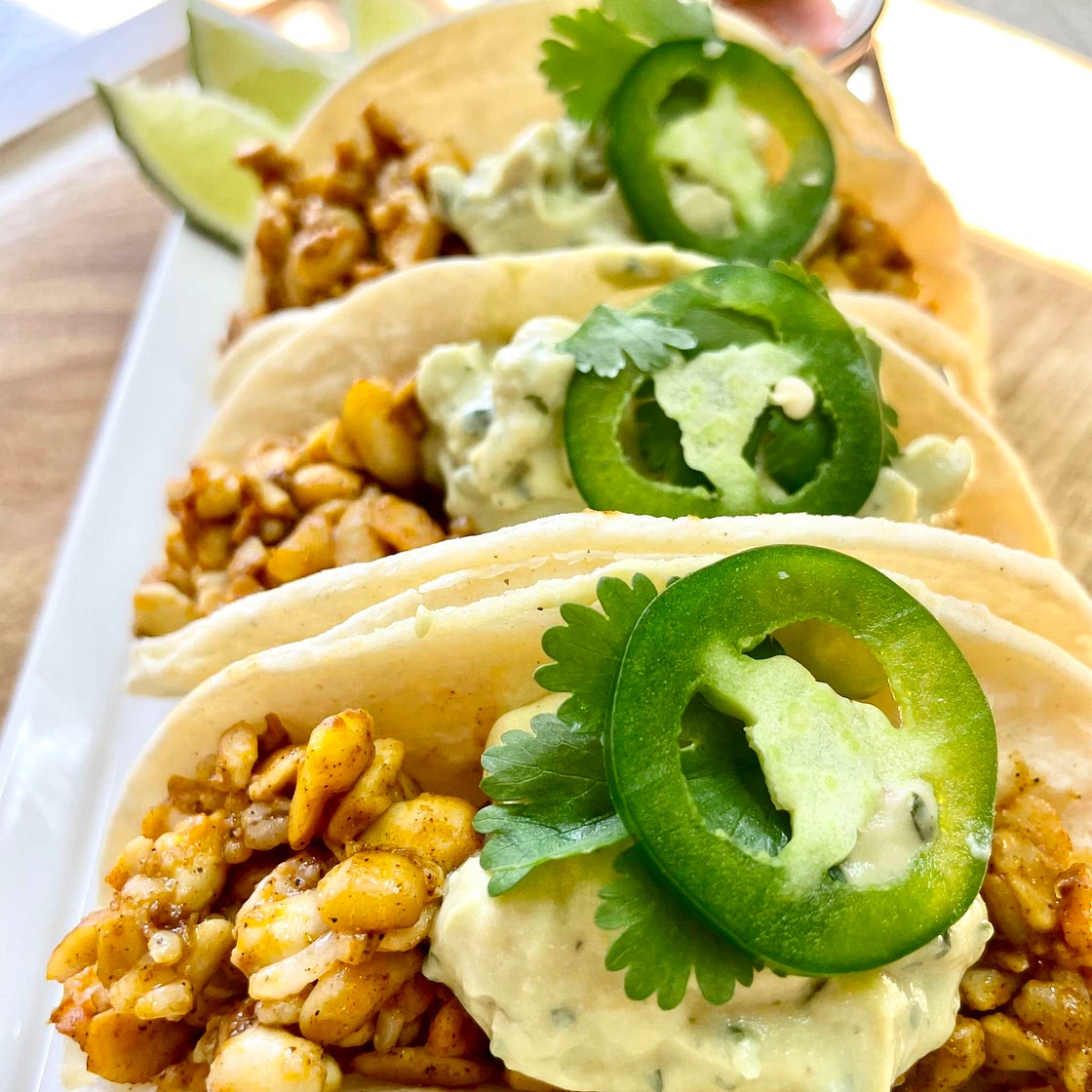 Simple Tempeh Tacos with Guacamole 