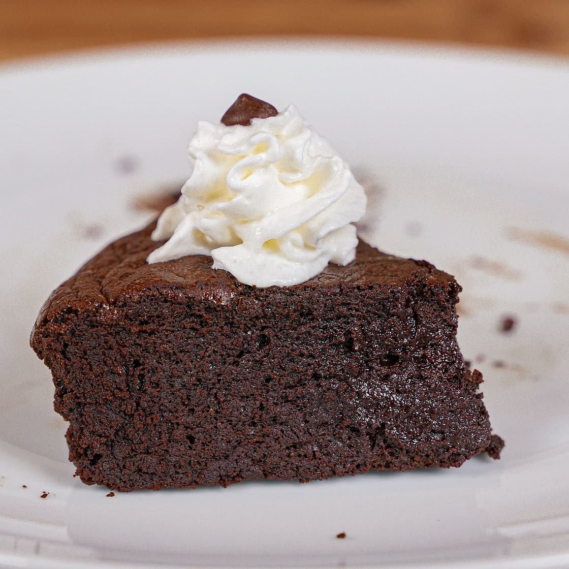 2 Ingredient Chocolate Cake — Low Carb Love™