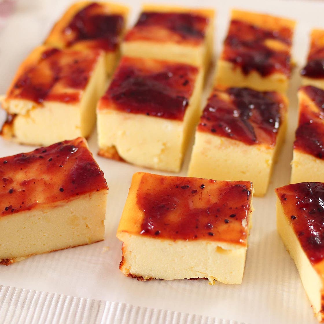 TORTA MORBIDA RICOTTA E MARMELLATA