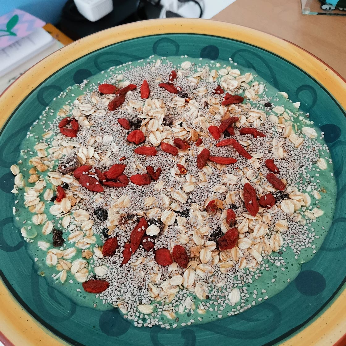 28 Day: Green Smoothie Bowl