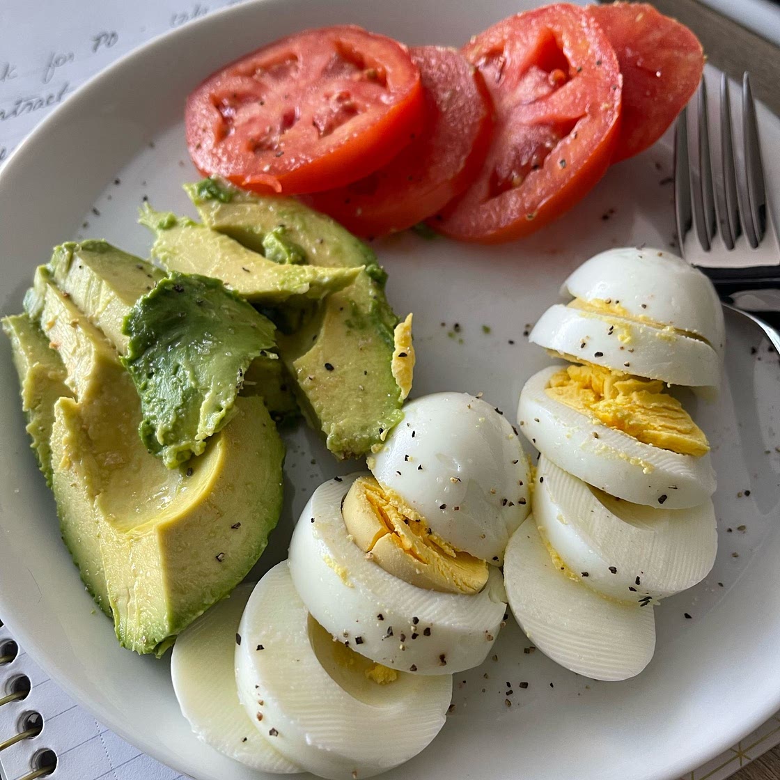 The Clean Cut Perfect Hard Boiled Egg