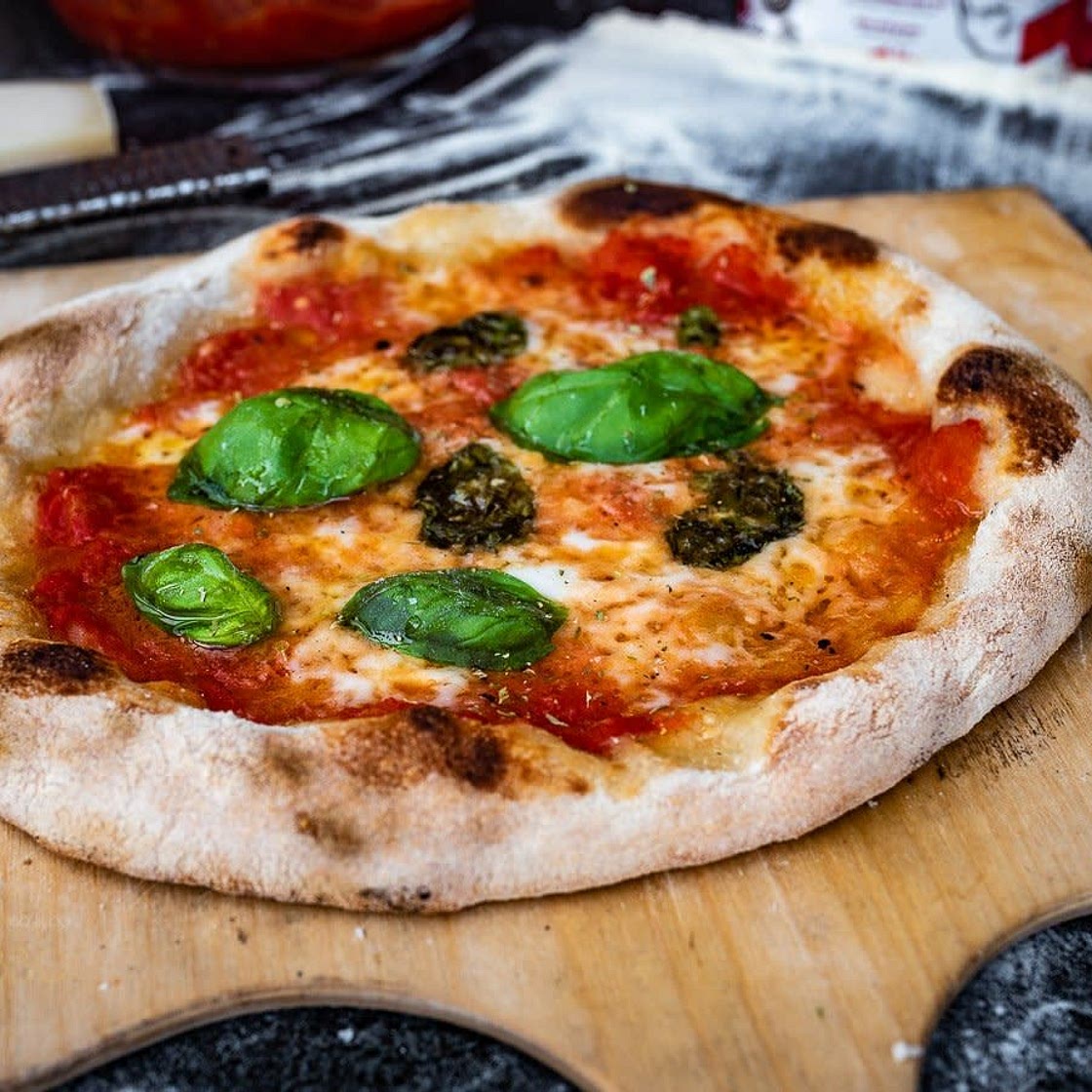 Neapolitan Pizza Dough (71.5%)